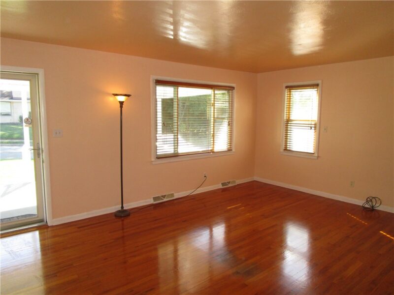 408 Indiana Ave. — photo 3