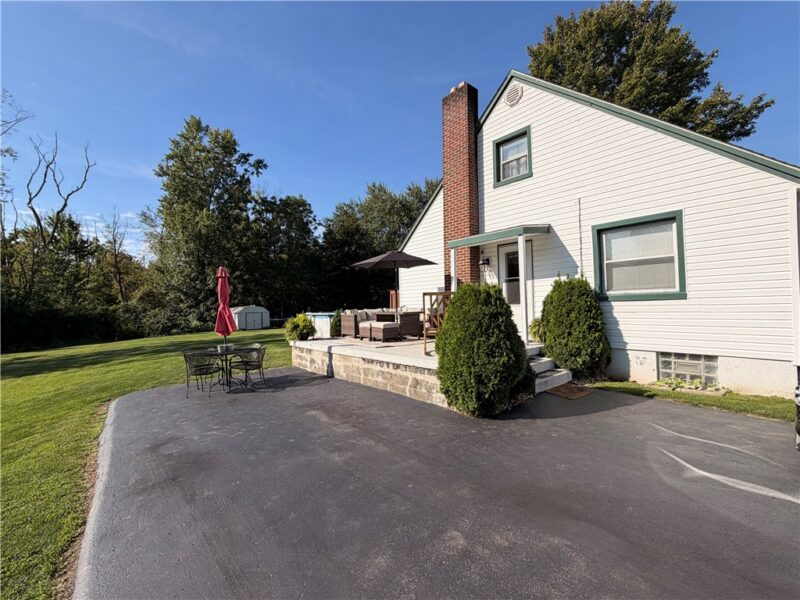 1407 Cameron Ave — photo 4
