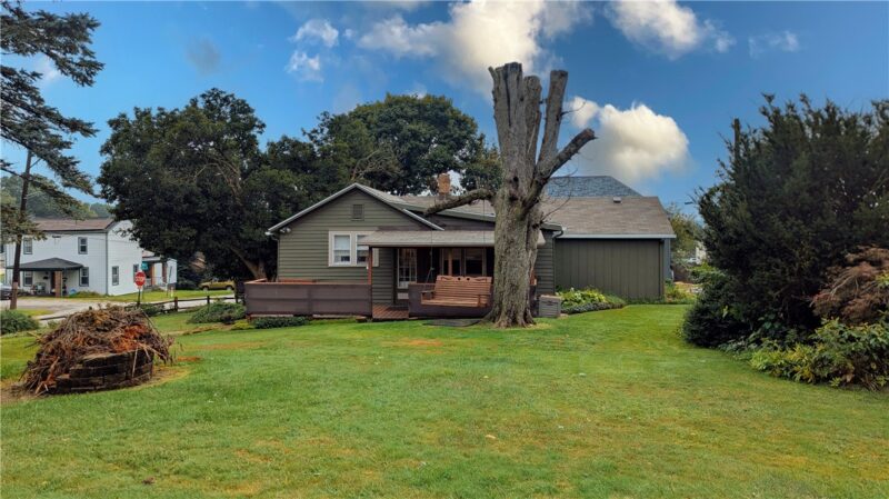 425 16th Ave — photo 2