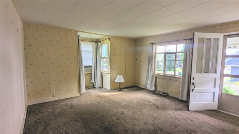 425 16th Ave — photo 8