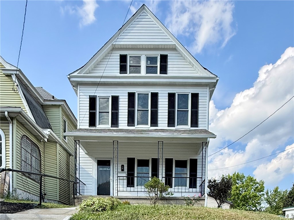 128 W Main St — photo 1