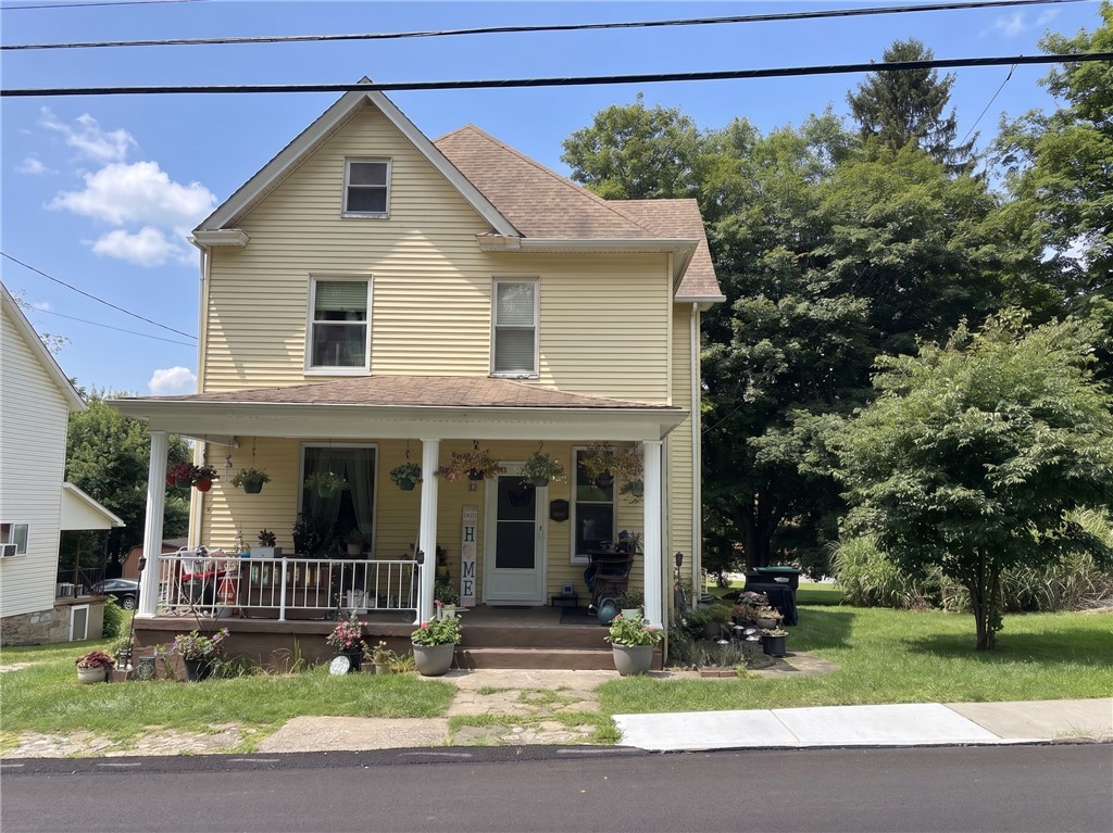 94 Center Ave — photo 1