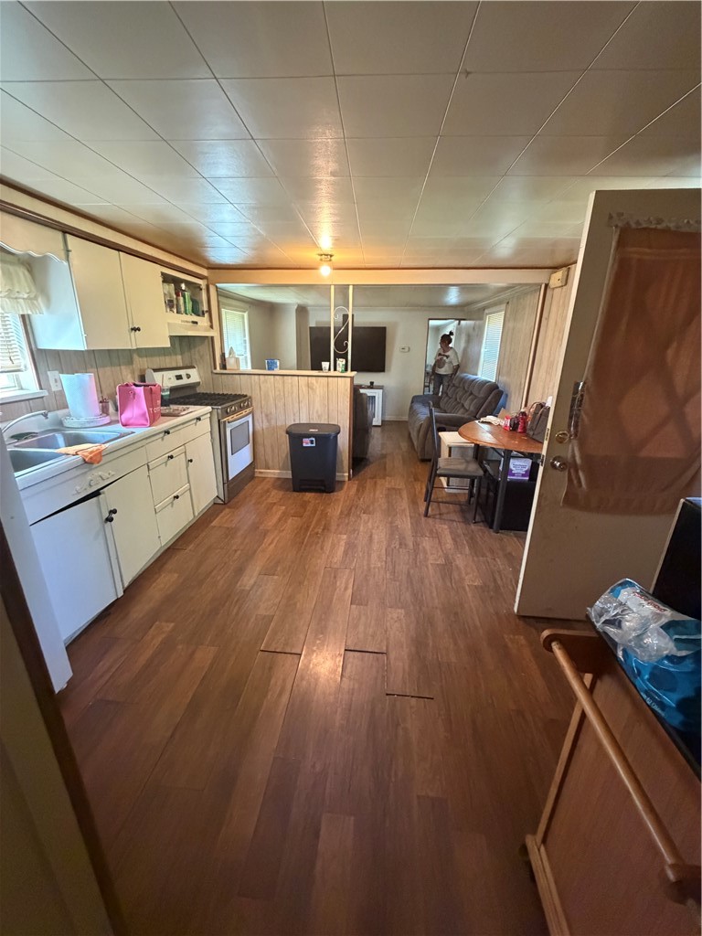 1134 Rostraver St. — photo 5