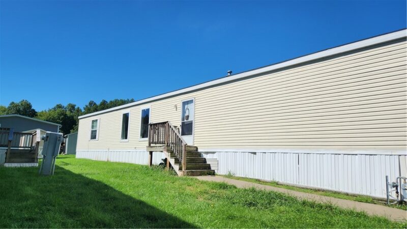 7224 W Market St — photo 2