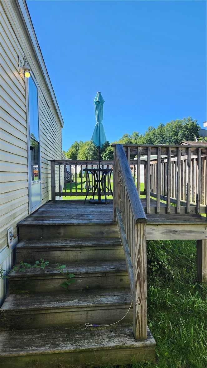 7224 W Market St — photo 3