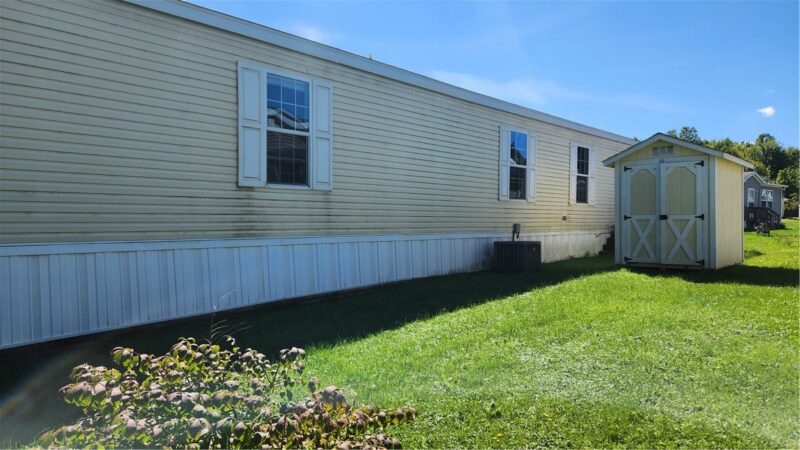 7224 W Market St — photo 4