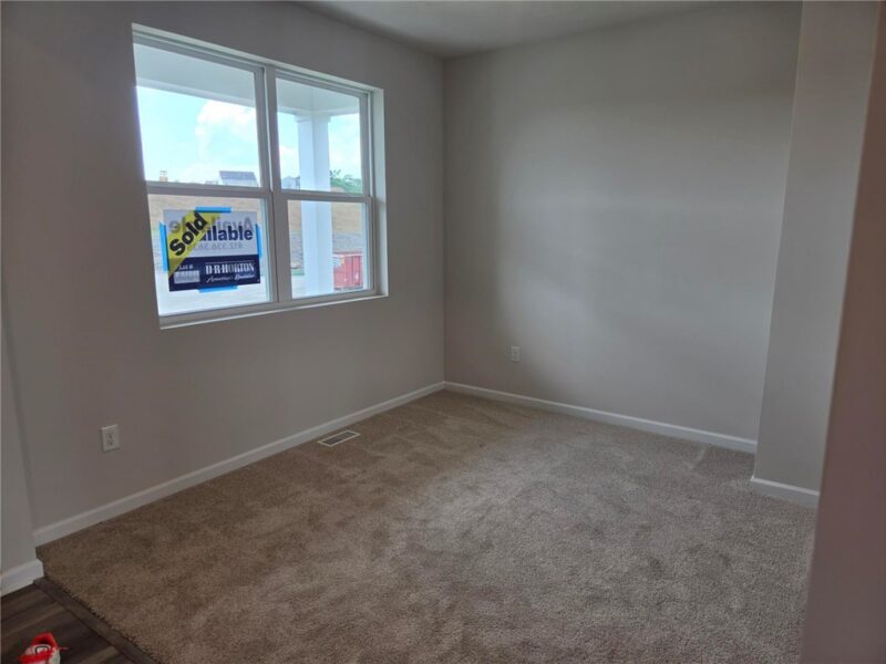 106 Laurel Hills Drive — photo 4
