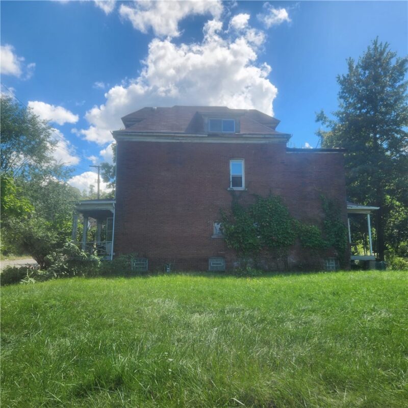 7938 Tioga — photo 3
