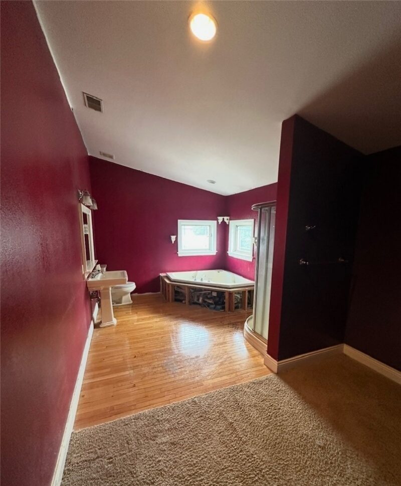 456 Crescent Boulevard Ext — photo 7