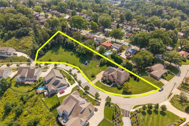 699 Country Club Drive — photo 4