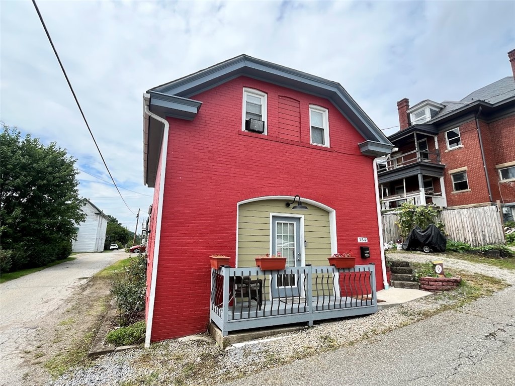 154 1/2 W Greene Street — photo 1