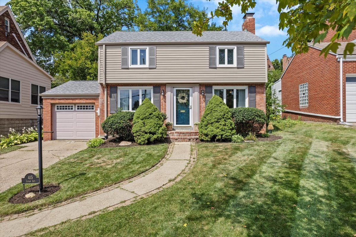 415 JAYSON AVENUE — photo 1