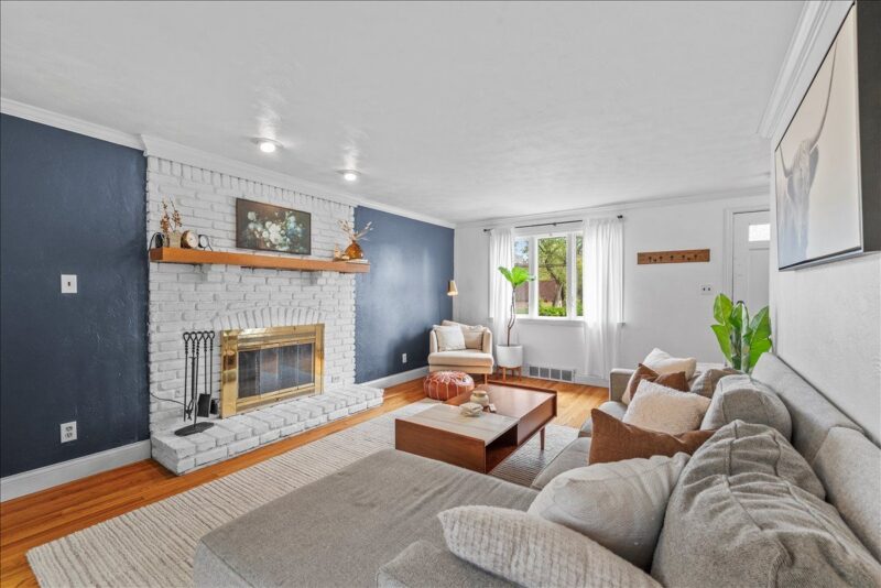 415 JAYSON AVENUE — photo 6
