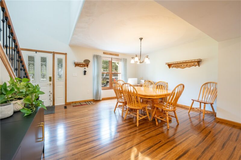 121 Johnson Rd — photo 4