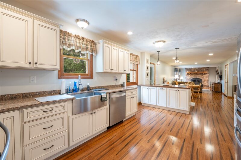 121 Johnson Rd — photo 8