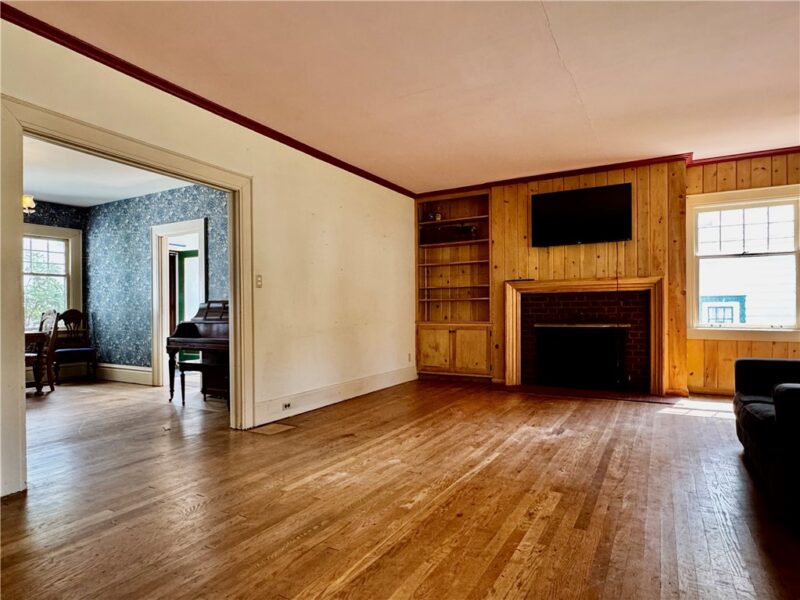 22 Rosedale Ave — photo 8