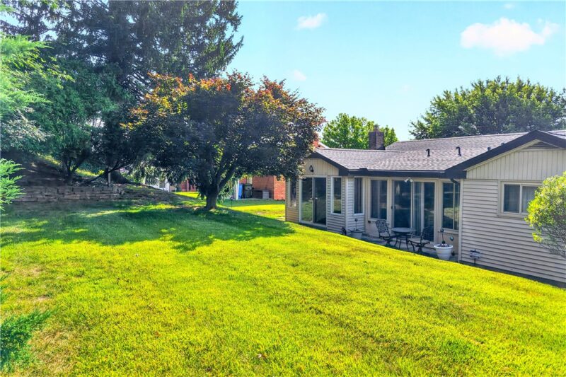 5032 Azalea Dr — photo 2