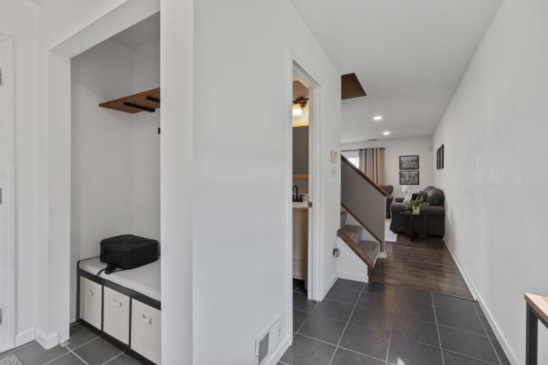 70 New London Lane — photo 3