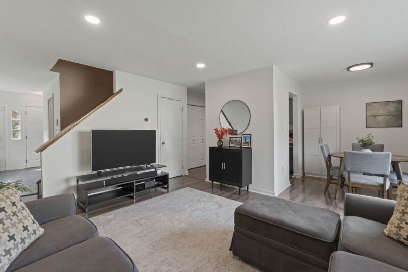 70 New London Lane — photo 5