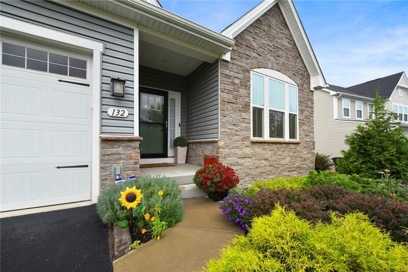 132 Marquis Dr — photo 2