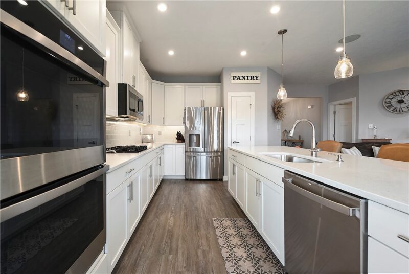 132 Marquis Dr — photo 8