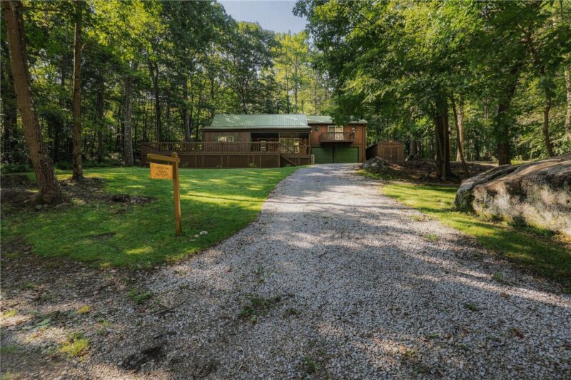 429 Pocono Drive — photo 2