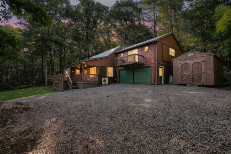 429 Pocono Drive — photo 3