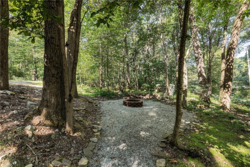 429 Pocono Drive — photo 4