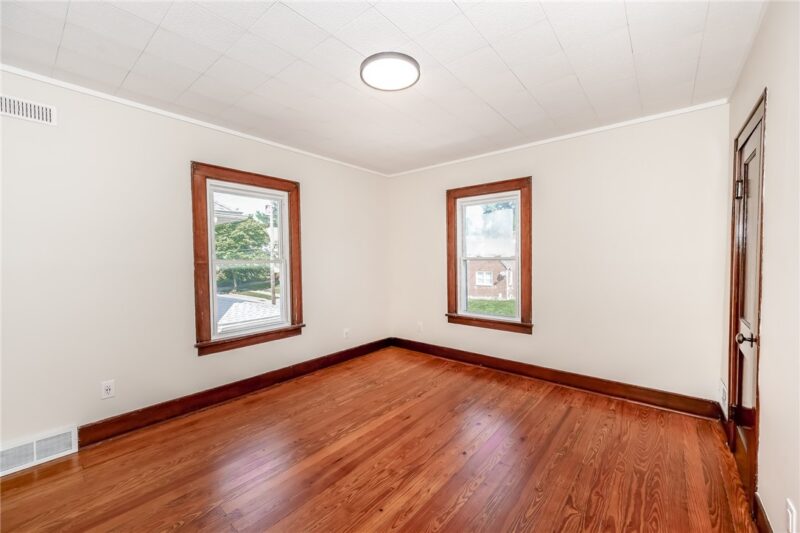 520 Locust Street — photo 7