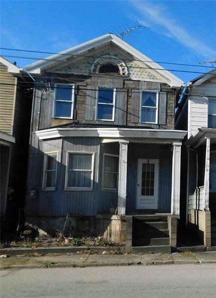 102 2nd Street — photo 1