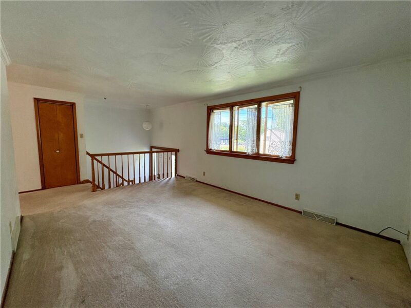 5 Fairlawn Blvd — photo 6