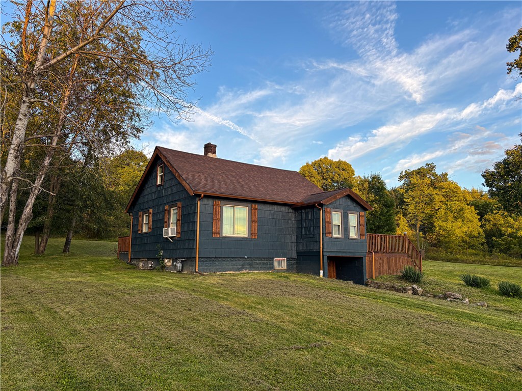 1585 Maple Dr — photo 1