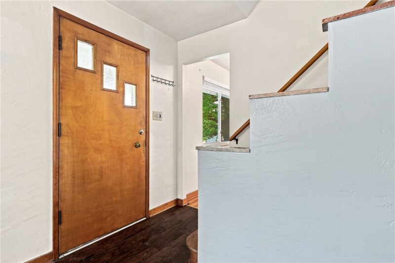 2467 WOODWARD AVENUE — photo 4