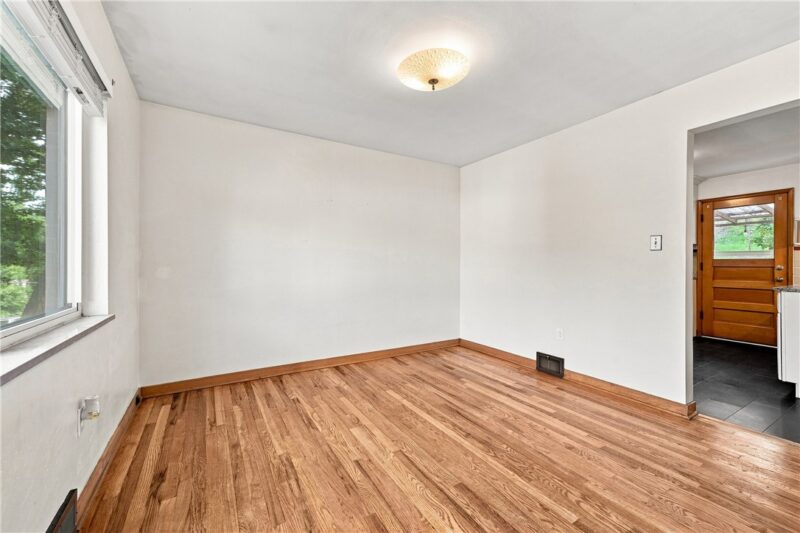2467 WOODWARD AVENUE — photo 8