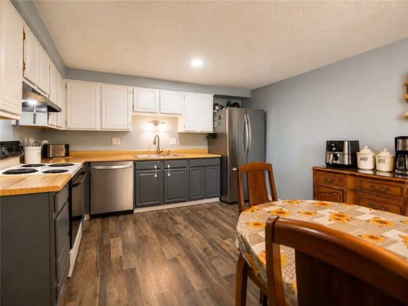 323 Joan Of Arc Ct — photo 5