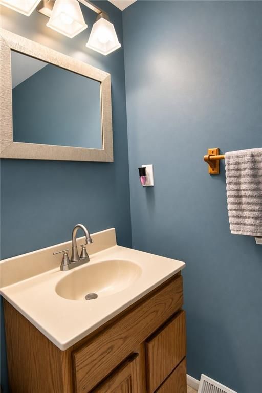323 Joan Of Arc Ct — photo 8