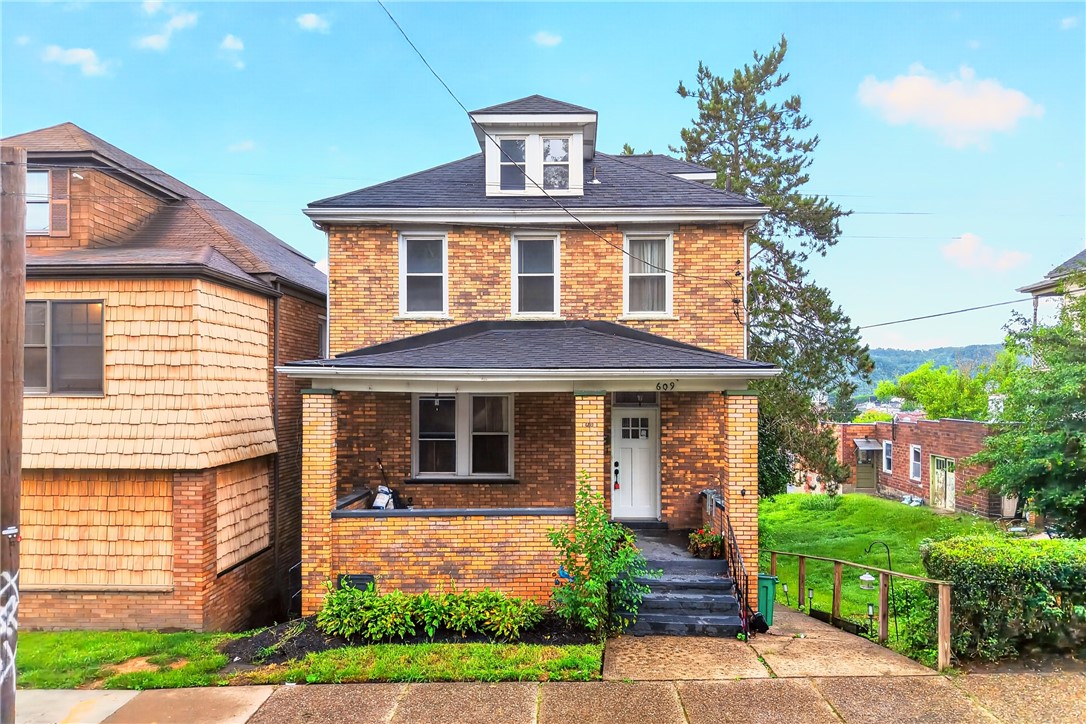609 Pine St. — photo 1