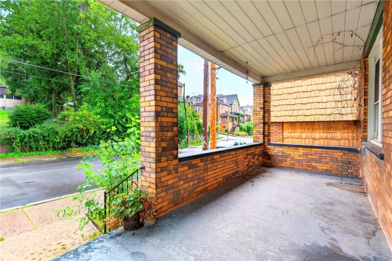 609 Pine St. — photo 3
