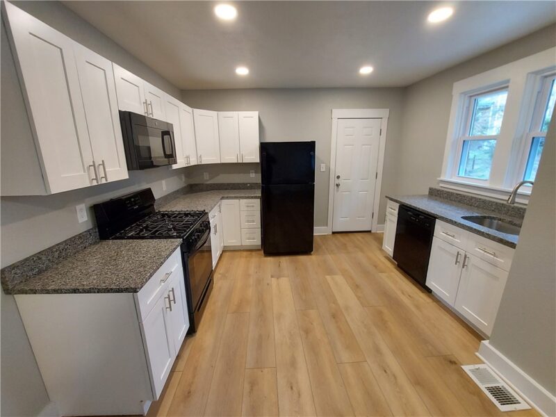 100 Catskill Ave — photo 8