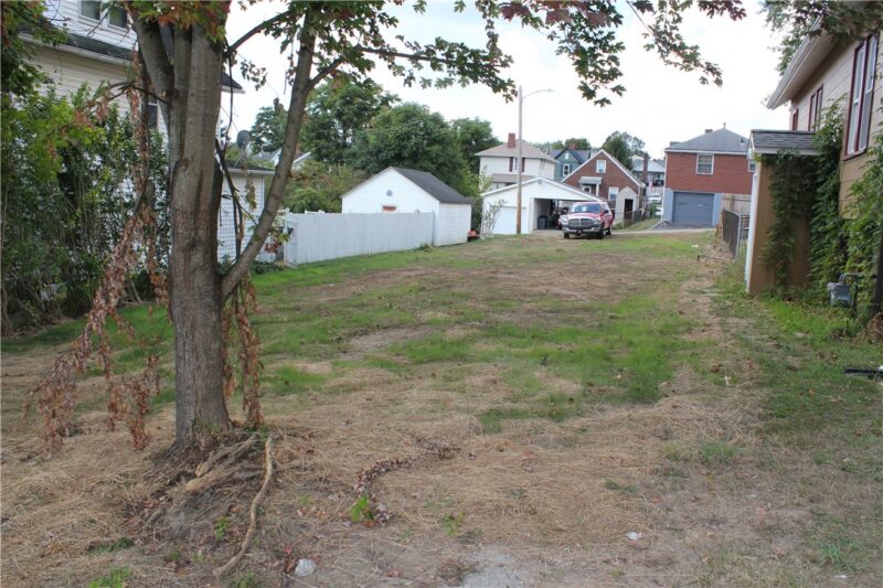 165 E Katherine Ave — photo 2