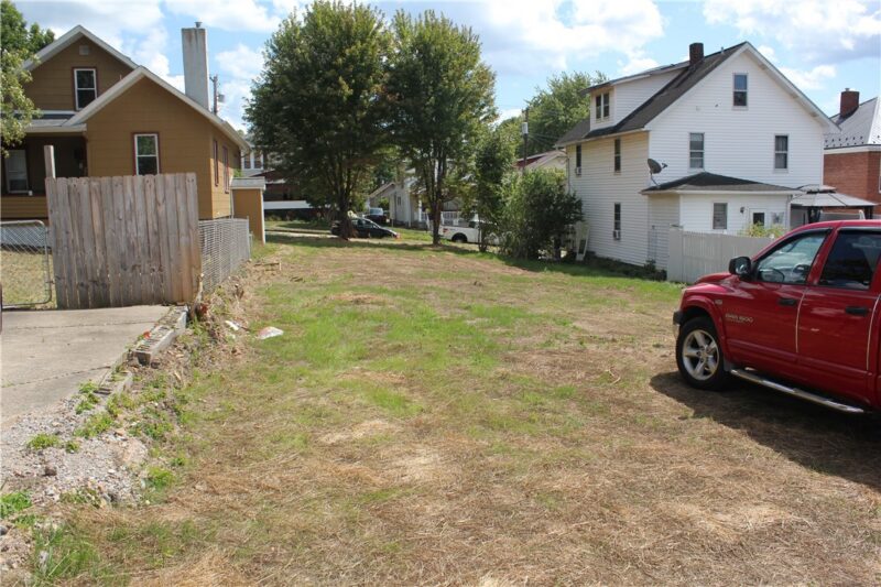 165 E Katherine Ave — photo 4