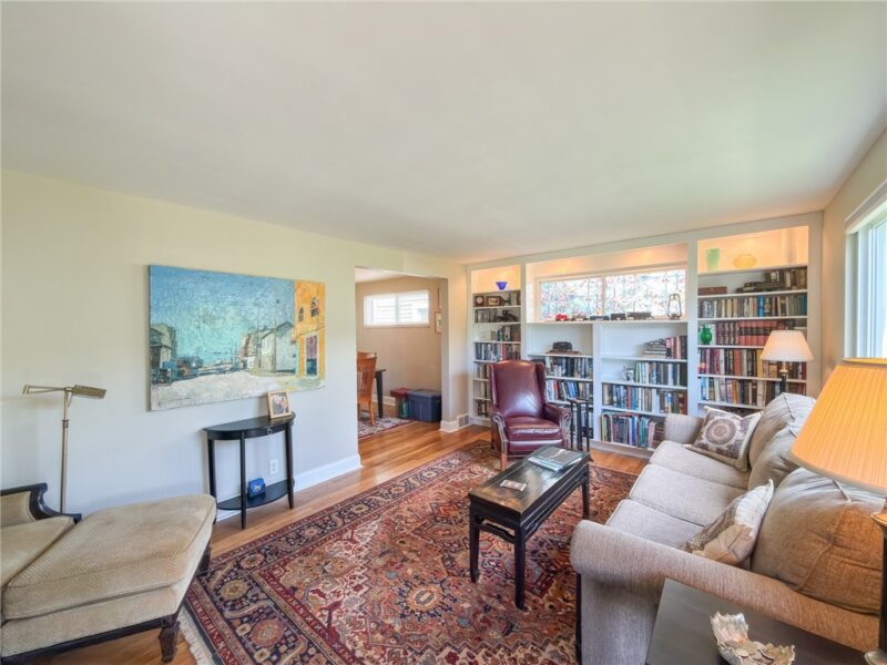 538 MARIE AVE. — photo 2
