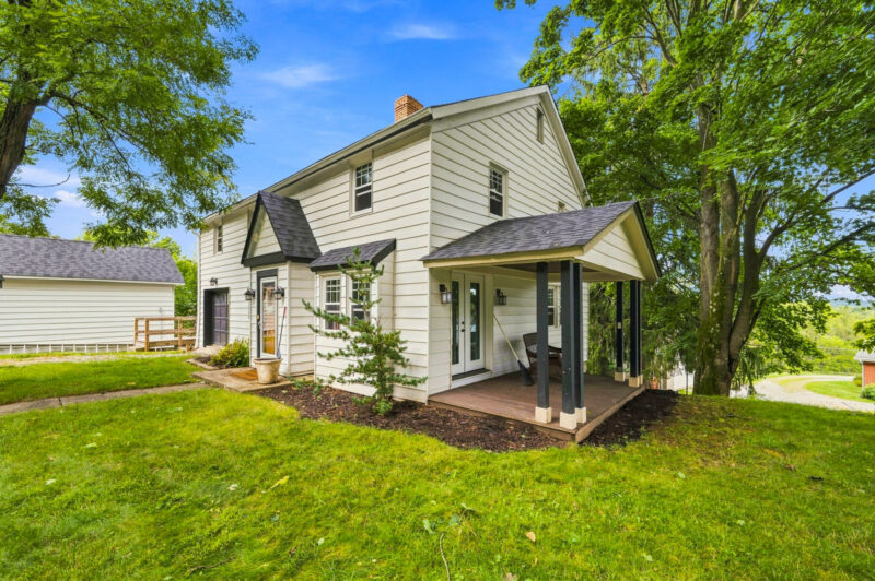 2842 Clearview Road — photo 3