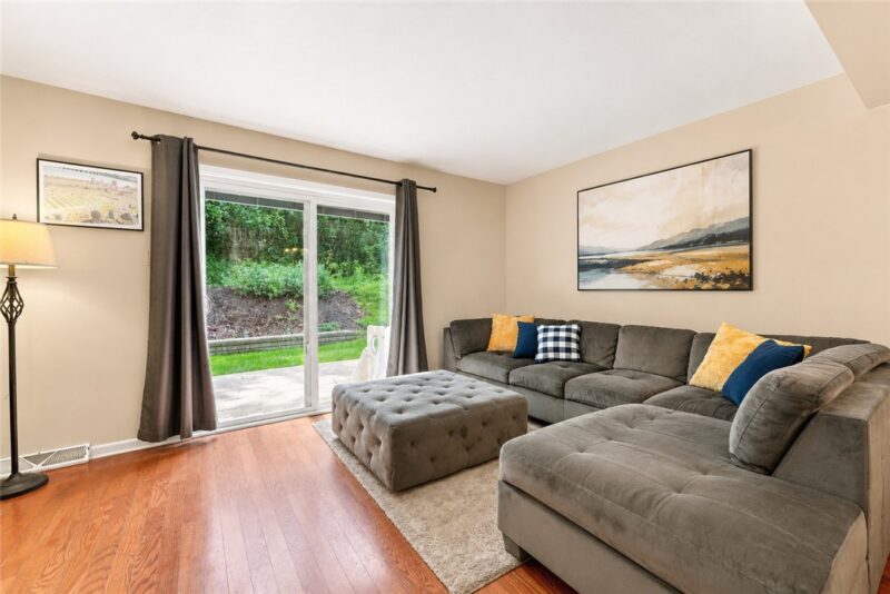 707 Tyler Dr — photo 3