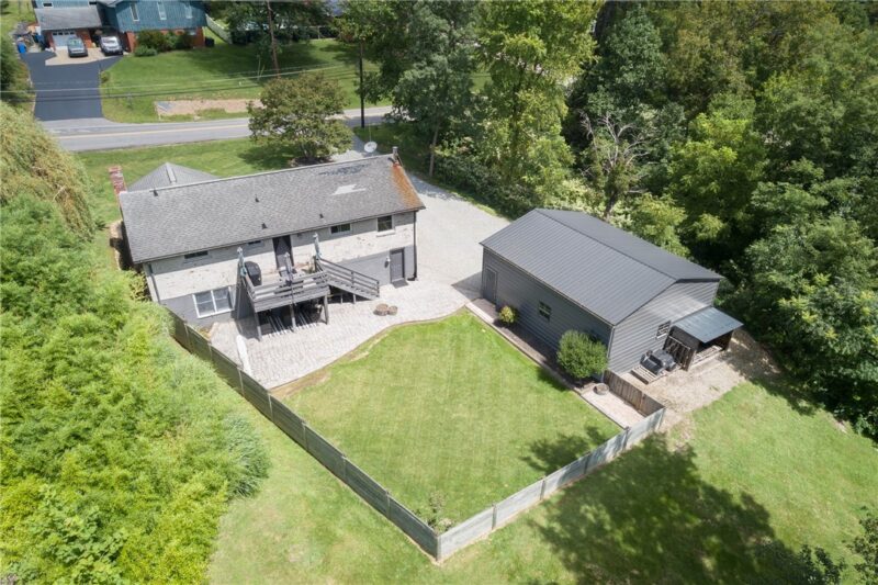 1420 Reissing Rd — photo 3