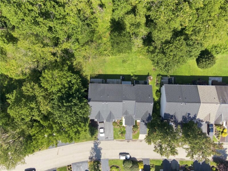 249 Commons Dr — photo 3