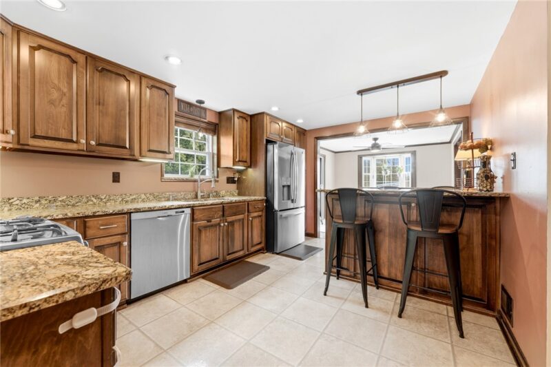 101 Emery Rd — photo 8