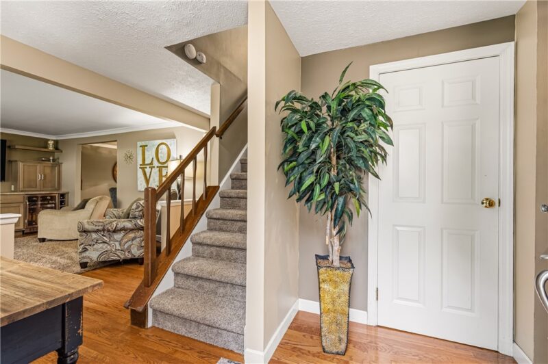1364 Hillsdale Drive — photo 6