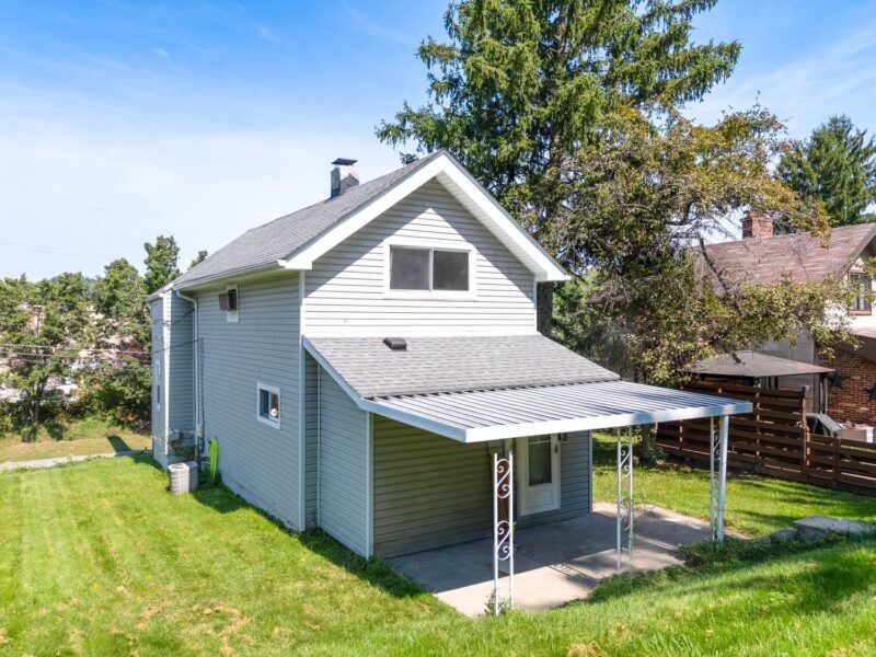 2869 Hemlock STREET — photo 2