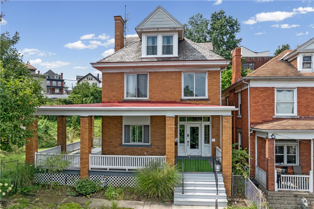 2204 Hazeldell St — photo 1